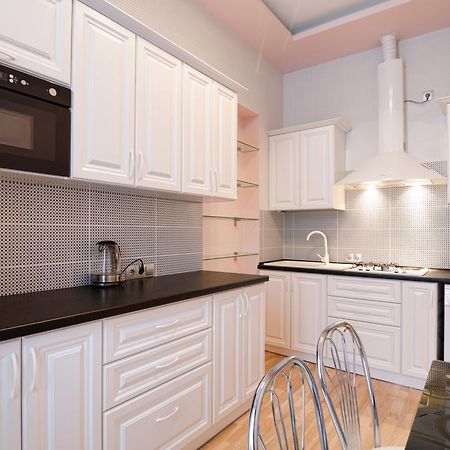 Leogrand Apartments On Doroshenka 34 Lviv Exterior foto
