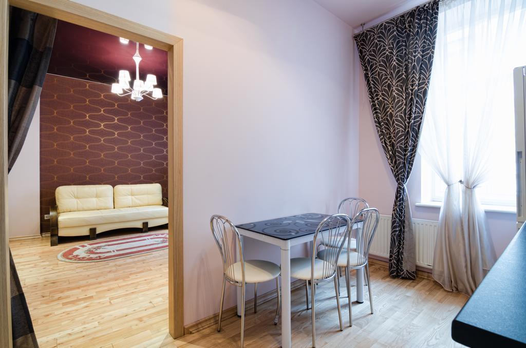 Leogrand Apartments On Doroshenka 34 Lviv Exterior foto